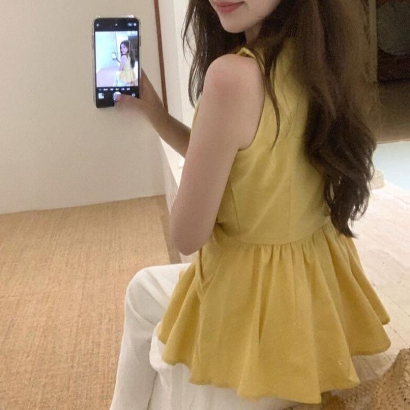 Solid Color Women's Vest Korean Style Slim Fit V-neck Twisted Design Female Sleeveless Camis Summer New Trend Casual Chic Ladies Top