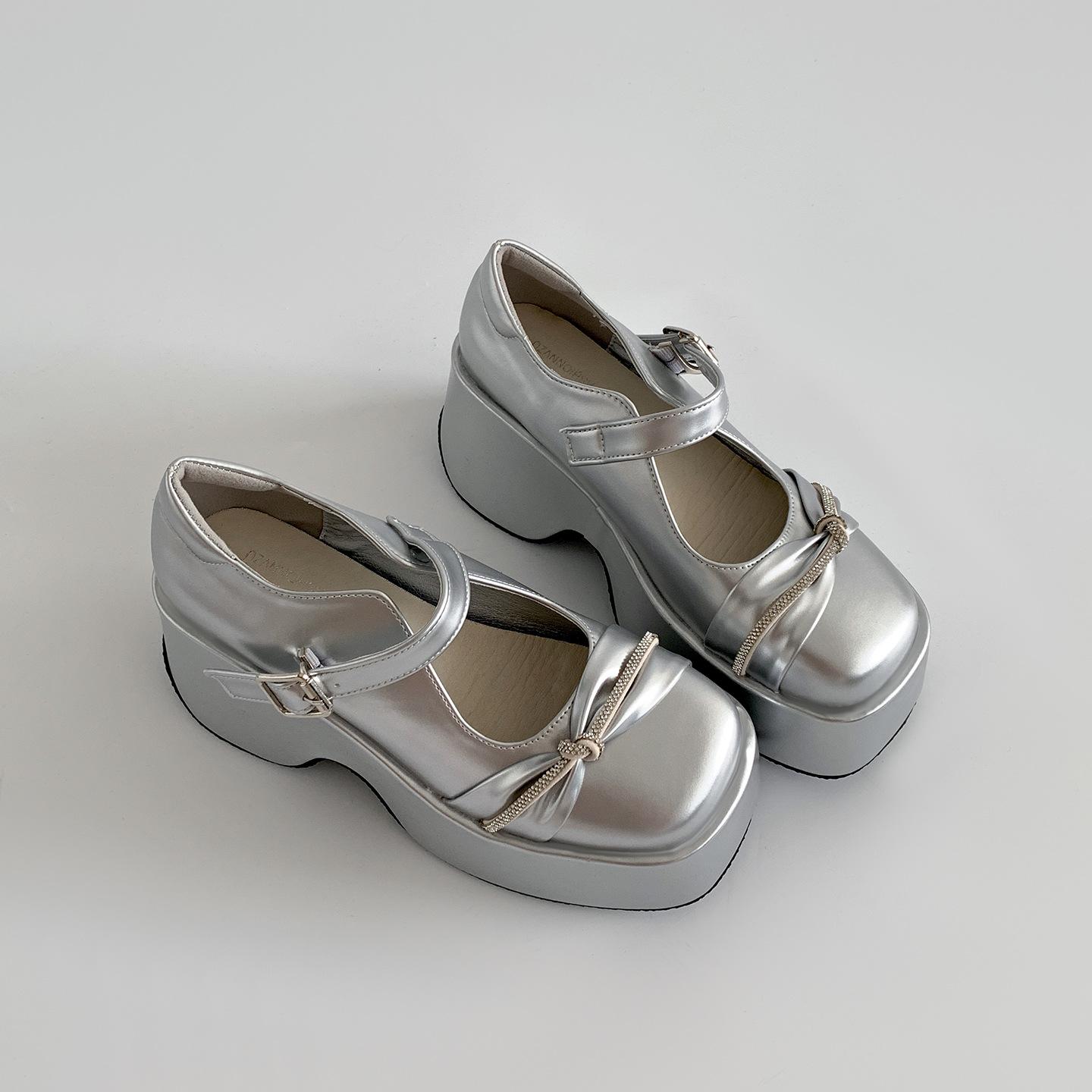 

Silver French thick high heel platform small leather shoes women s 2025 new autumn retro round head Mary Jane single shoes 39 серебряный