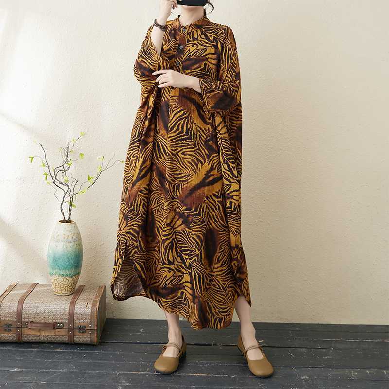 

Литературное ретро платье с принтом, воротником-стойкой, свободного кроя, больших размеров, с рукавом три четверти One Size