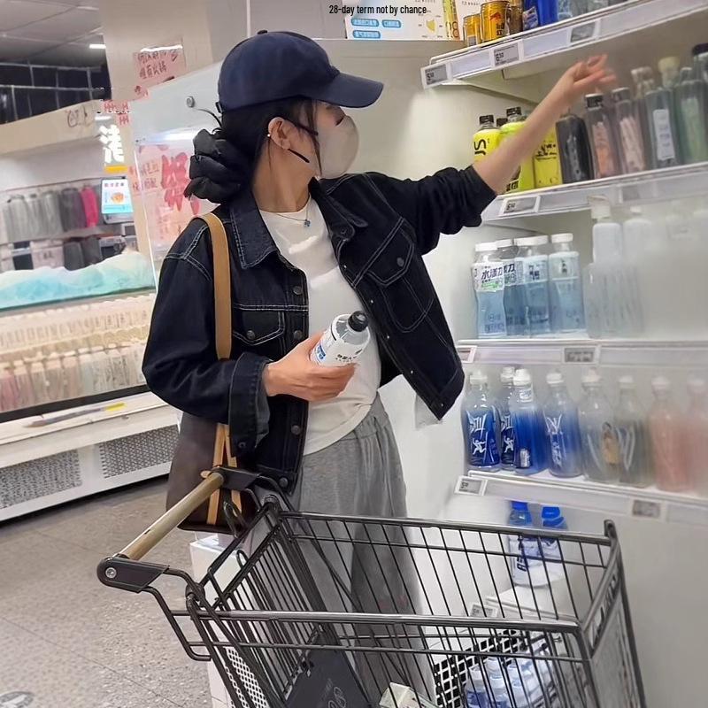 Hong Kong Retro Dark Blue Denim Jacket with Turn-Down Collar - Women's Loose Slimming Design