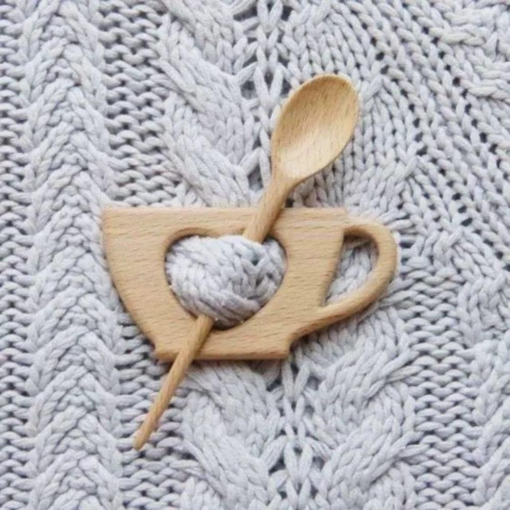 Umbrella Dancing Piggy Wooden Brooch Maple Leaf Kitty Scarf Buckle  Clothing Accessory