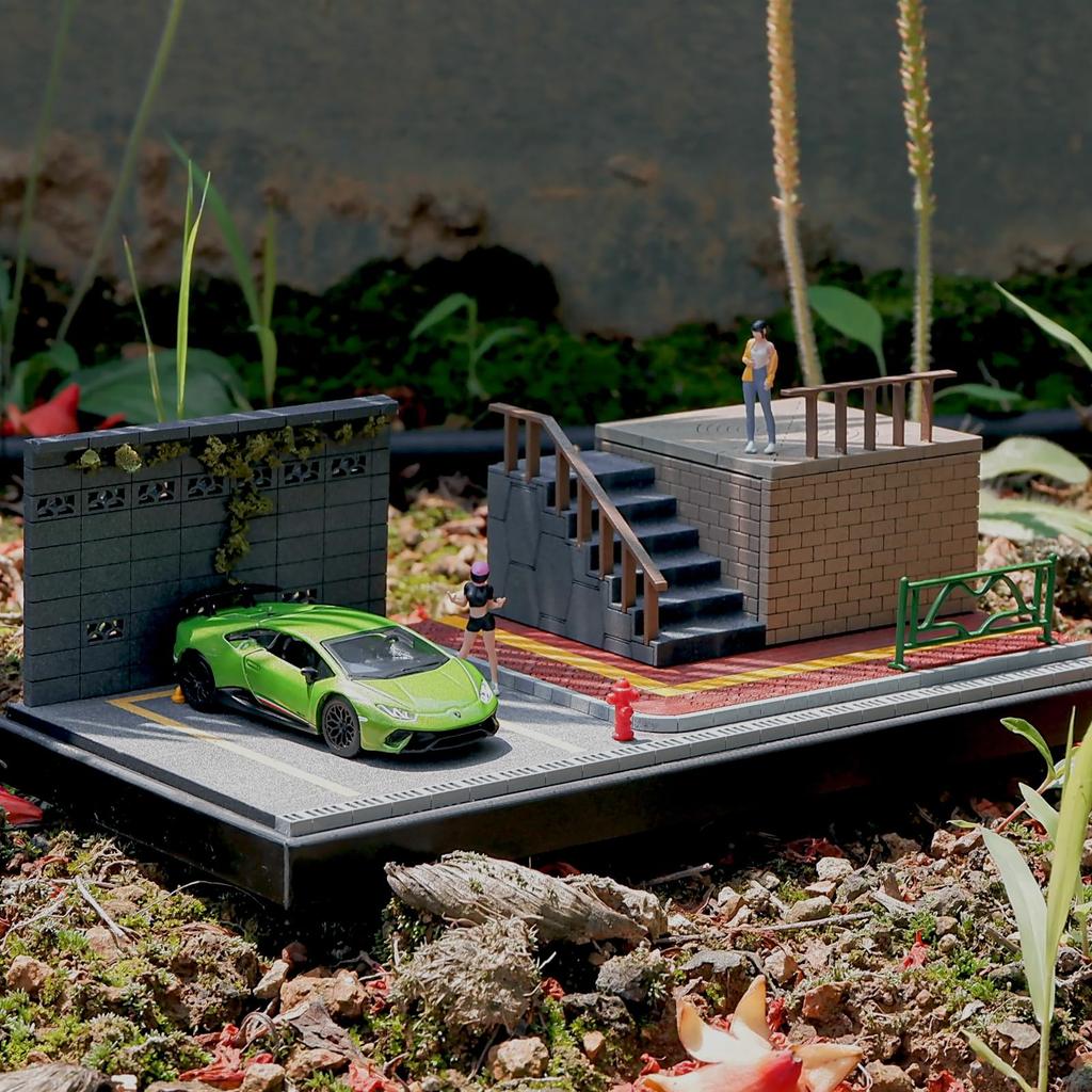 Shoucangjia Display Case for Tomica, Hot Wheels, Matchbox Cars 1:64 Scale Model Garage with Dust Cover, Street Fence Scene Diorama Parking Showcase