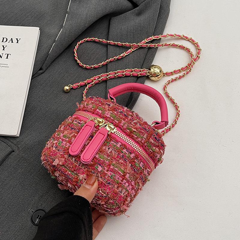 

Трендовые новинки, сладкий, легкий аромат, нежное ощущение, портативная коробка, сумка, модная универсальная цепочка, вязаная женская сумка-мессенджер