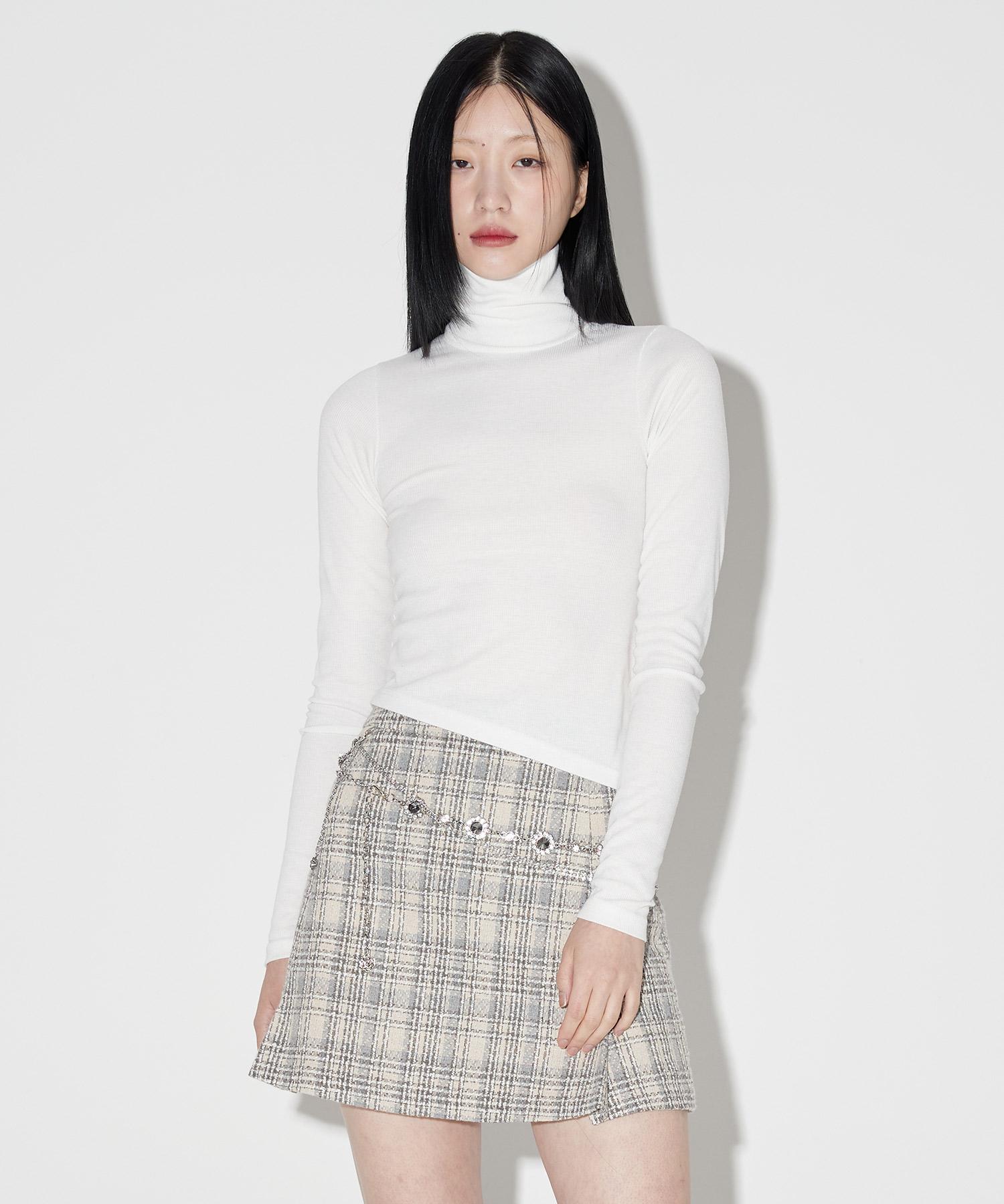 Zero Planet Slim Fit Asymmetrical Turtleneck [White] White/S