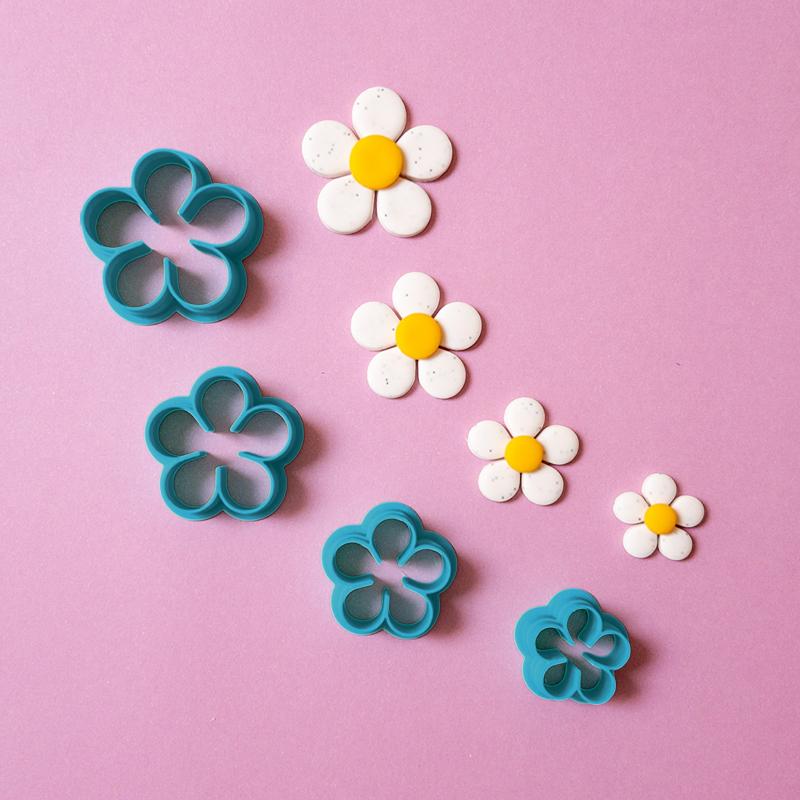 Christmas Tree Wreath Polymer Clay Cutters Earrings Necklaces Pendant Soft Clay Mold Diy Hand Tool Jewelry Cutting Die Molds