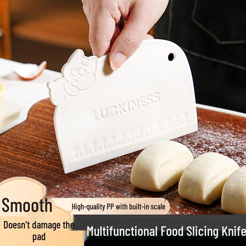 

Baking Dough Cutters and Scrapers