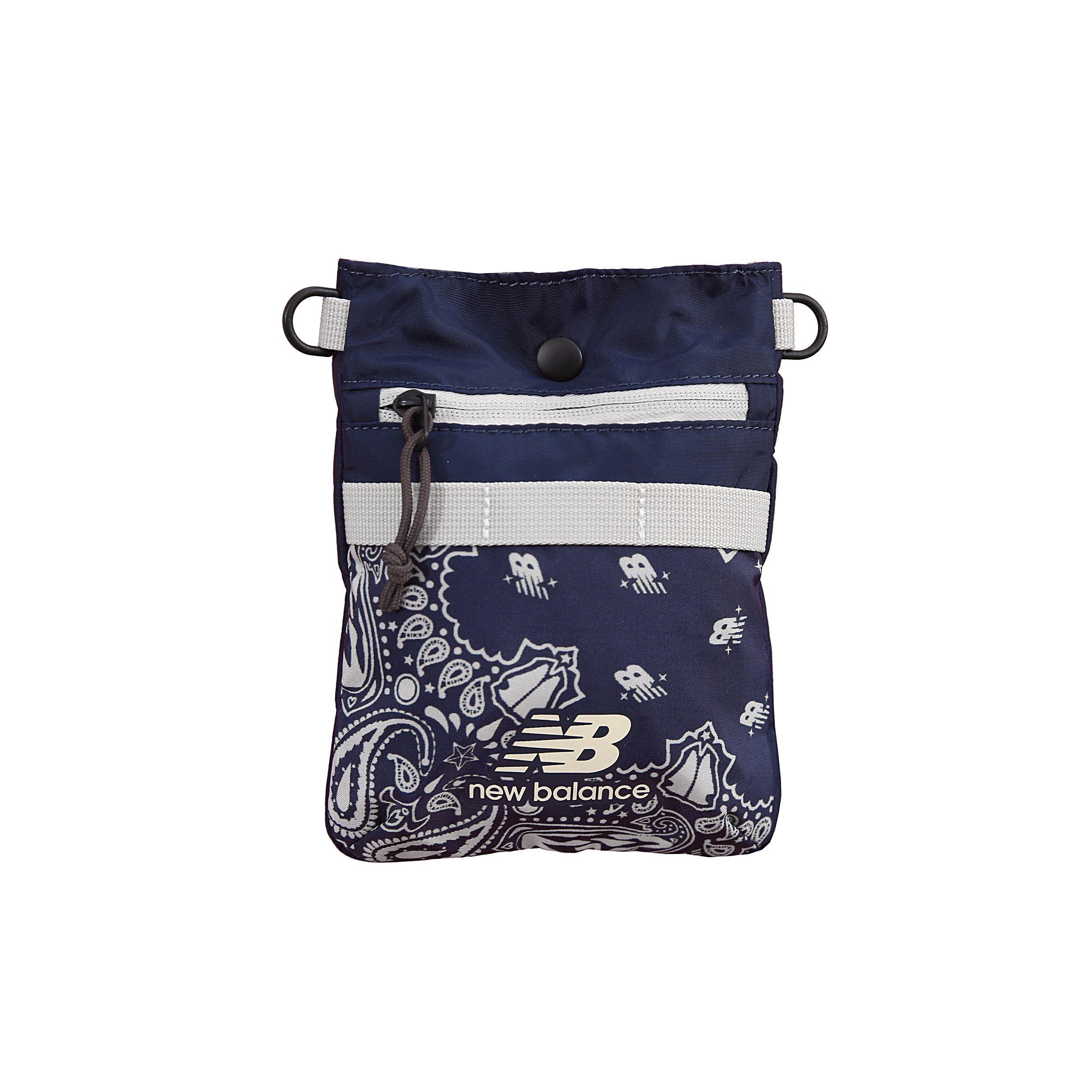 

New Balance Cashew Flower Vintage Sports Fabric Crossbody Bag Unisex bags Navy-Blue LAB13607-NGO Navy Blue