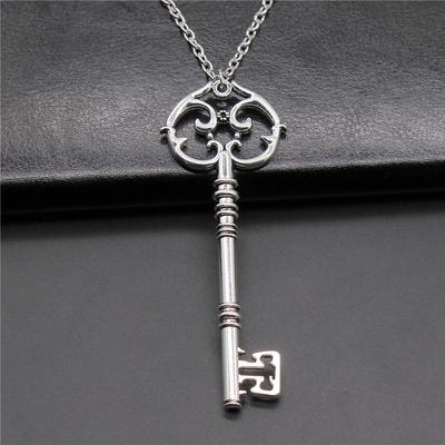 Fashion Retro Two-tone Large Key Pendant Necklace, Long Chain Necklace for Men and Women, Jewelry Accessories