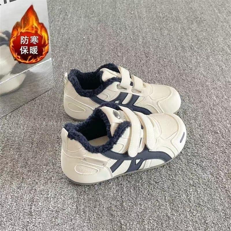 Warm and Velvet Women's New Winter Retro Cotton Shoes Versatile Fashion White Shoes Board Shoes