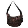 Canvas Knakworsttas met Luipaardprint, Sportieve Stijl, Casual en Veelzijdige Populaire Stoffen Tas, Draagbare en Modieuze Enkelvoudige Schouder Crossbody Tas