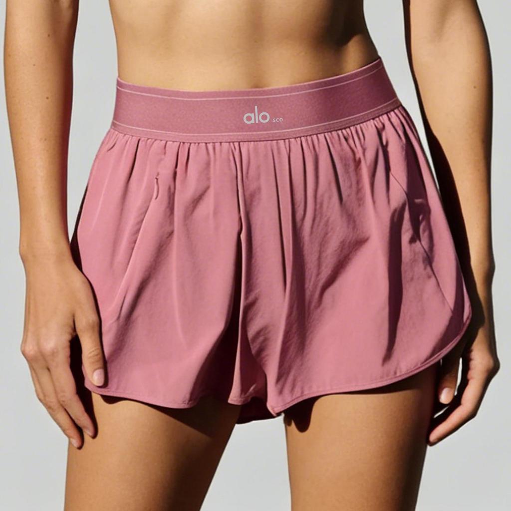 Alo Sco Women's Hip-Lifting Yoga Shorts: Quick-Dry Three-Quarter Length for Exercise, Fitness, Running, and Marathon