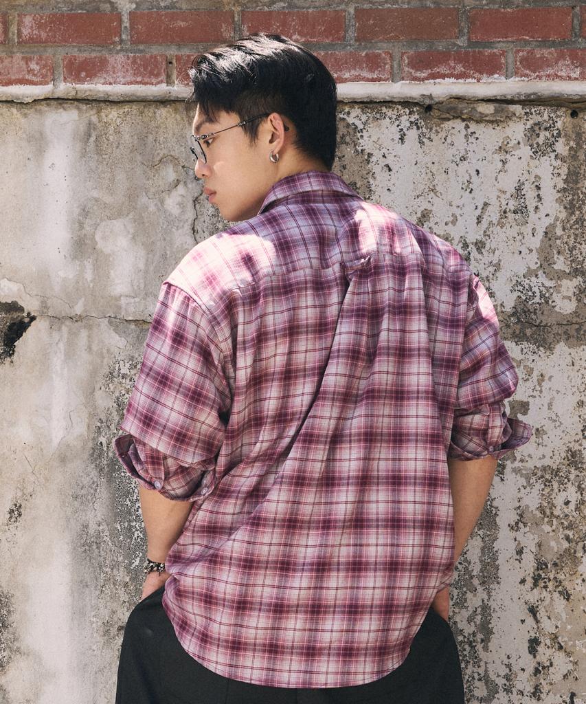 Beokeuldaun Oversized Graphic Check Shirt (Mixed Burgundy)