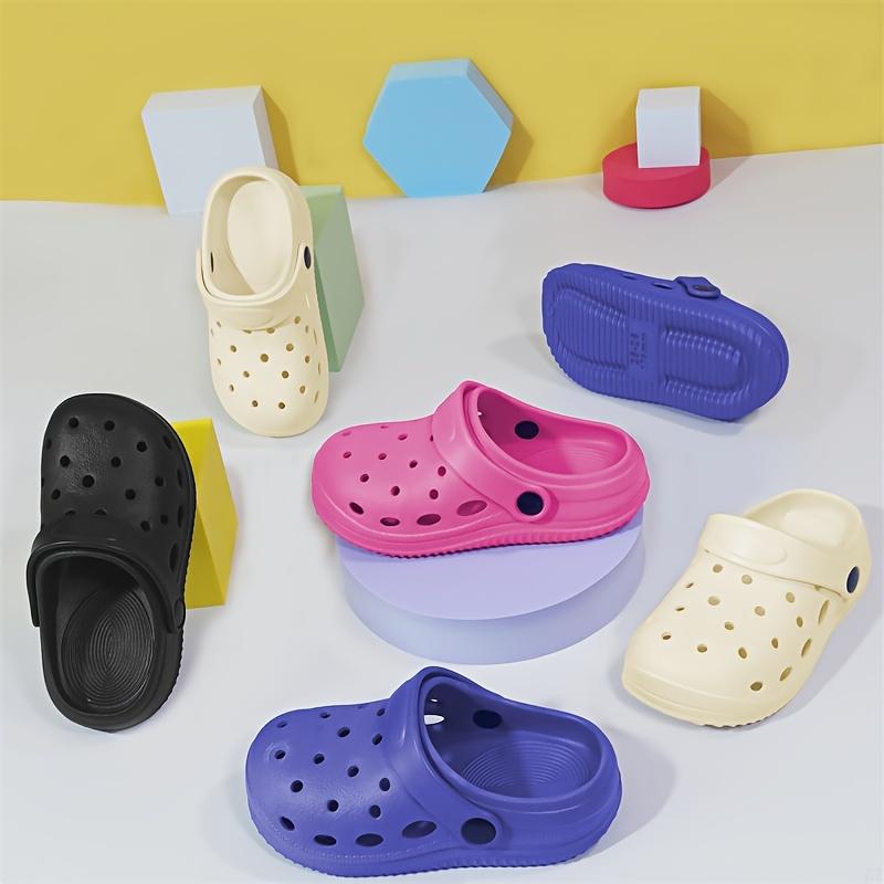 Hanging ornaments, clothing, shoes, bags, pet toys, shoes with BBs, cartoon accessories, cute mini shoes, DIY