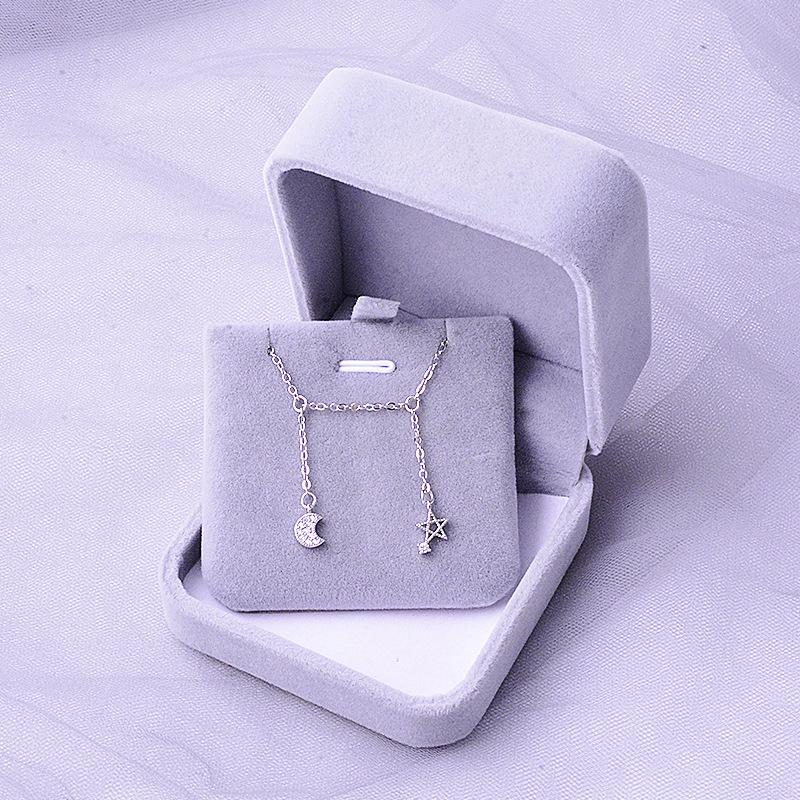 S925 Sterling Silver Star & Moon Clavicle Necklace - Trendy Pendant Gift for Women, Girlfriend, or Best Friend.