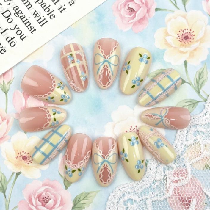 French Style Yellow Chick & Cream Bow Plaid Press-On Nails with Polka Dots - Cute & Sweet Design