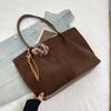Large-capacity Tote Bag, High Appearance Level, Hand-held Shoulder Bag, Retro, Casual and Stylish Underarm Women's Bag