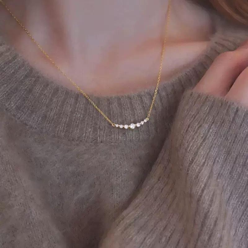 New Smile Necklace for Women, Light Luxury, High End, Simple and Versatile, Exquisite Clavicle Chain