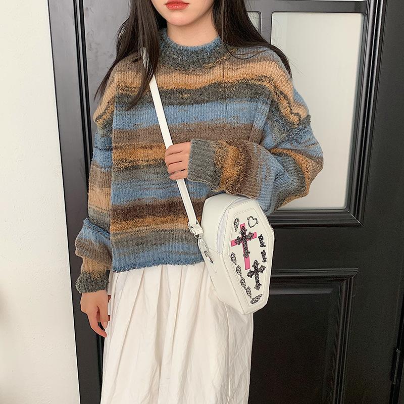 

Personality trend fashion 2025 autumn new printed cross mobile phone change shoulder bag crossbody small square women s bag 13*8.5*22 чёрный