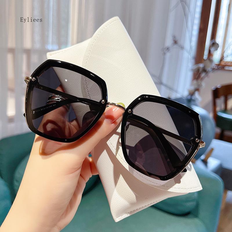 

Новые Модные Роскошные Безободковые Женские Солнцезащитные Очки Для Мужчин Винтажные Дизайнерские Квадратные Очки от Солнца Женские Оттенки UV400 Очки