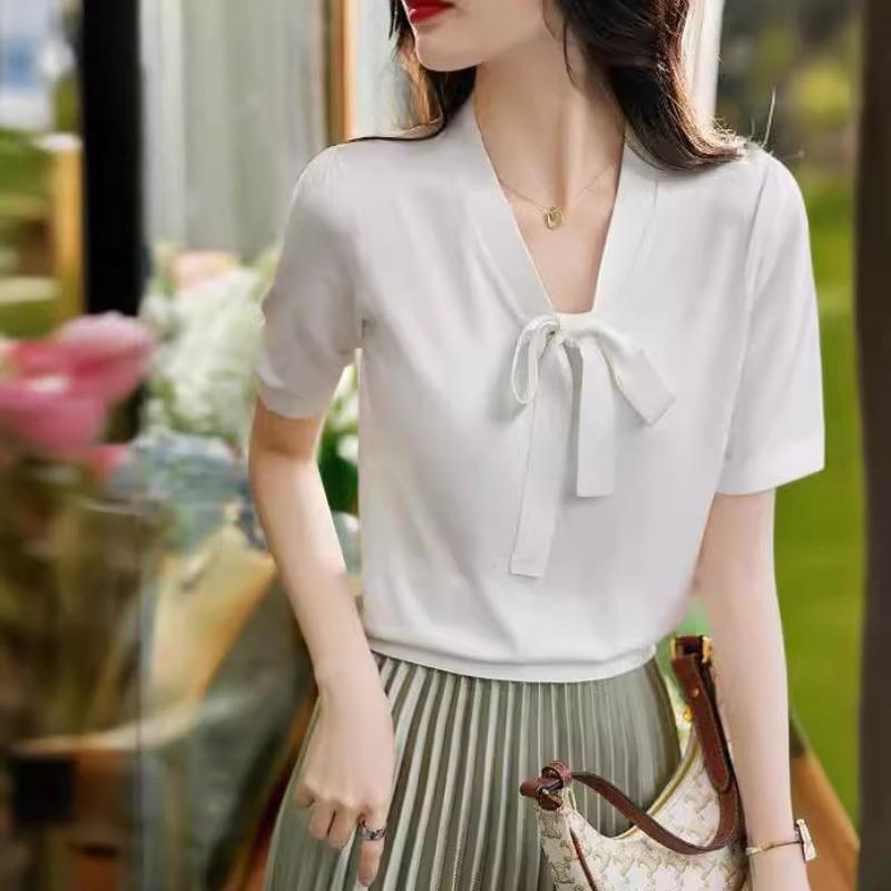 

Knitted Short Sleeved T-shirt for Women White Tencel Lace Up Bow Top S белый
