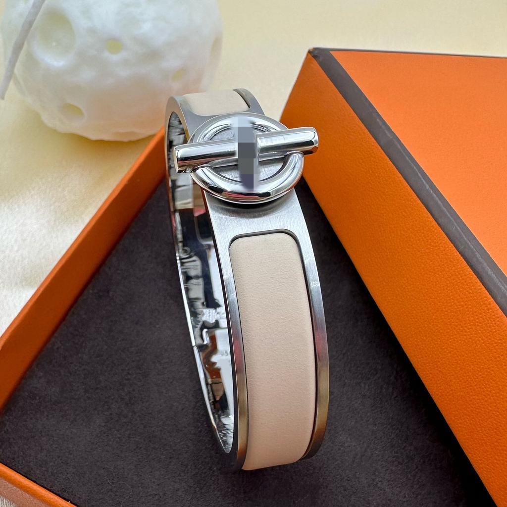 2026 Tendenza Moda Bracciale Acciaio Opaco Opaco Bracciale per Coppia Gioielli Accessori da Indossare