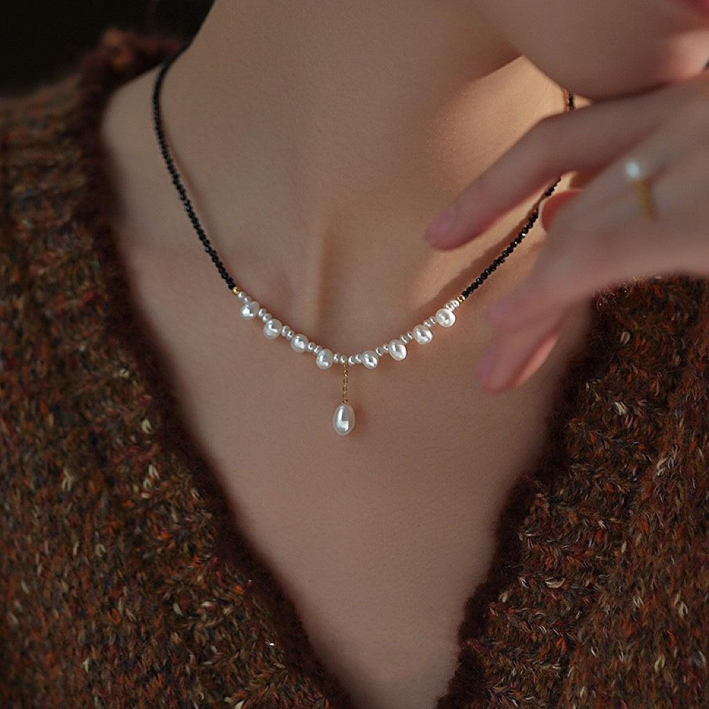 Alien Fashion Temperament Bead Collarbone Necklace Black Crystal
