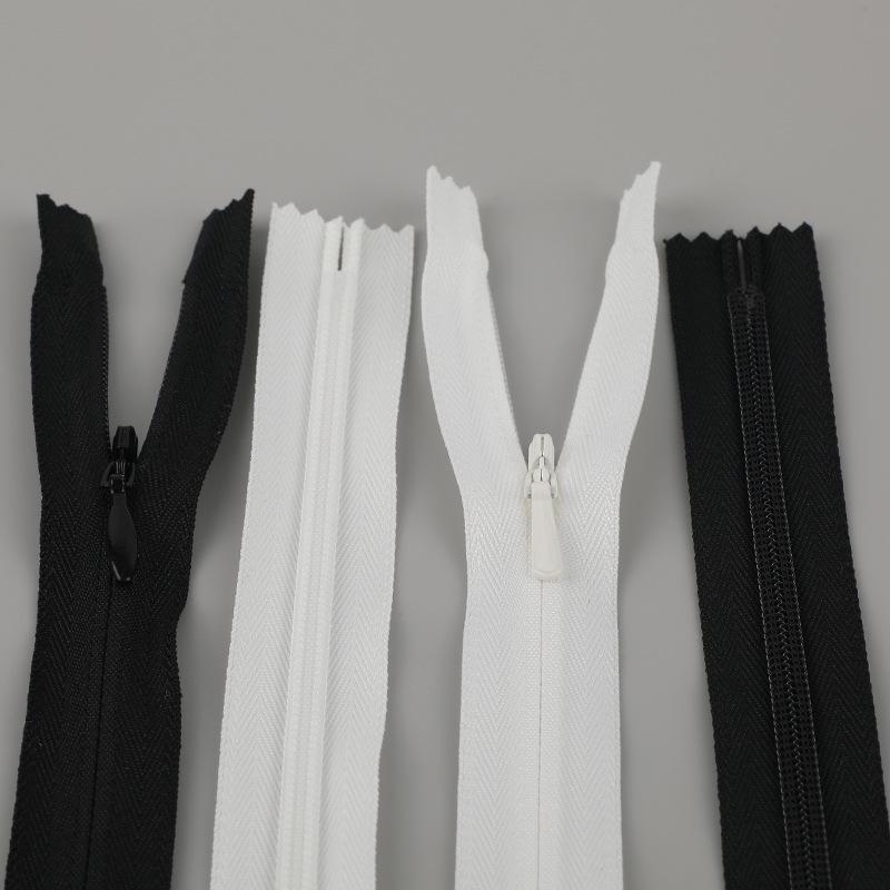 YKK 3cc Neviditelný zip pro oblečení a kapsy - K dispozici více velikostí