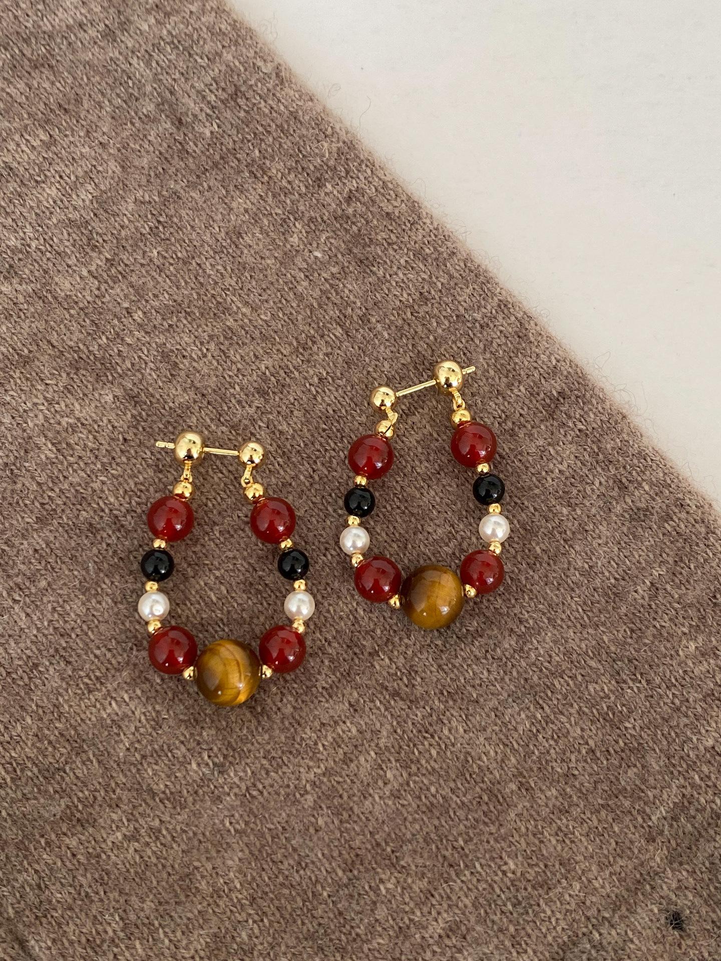 

Vintage Maillard Tiger s Eye Beaded Pearl Stud Earrings Personality Earrings Women