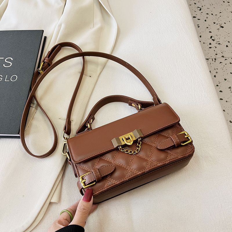 

Premium texture small bag women s new fashion retro versatile diamond shoulder bag portable messenger small square bag