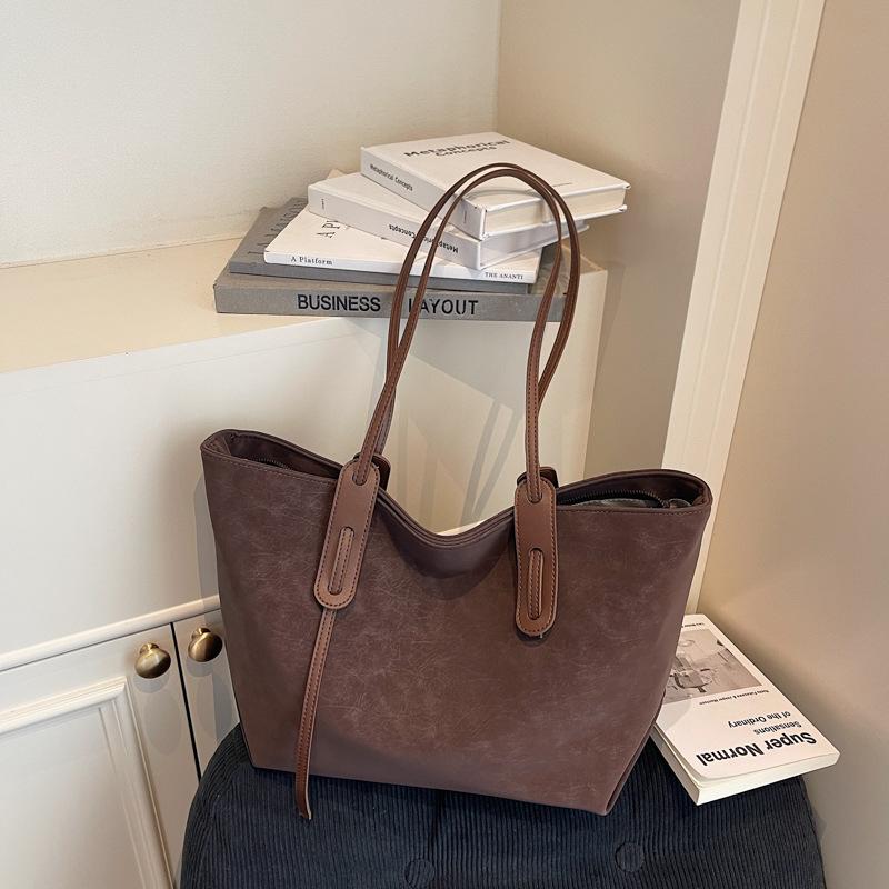 

Модная вместительная ретро сумка-тоут женская осенне-зимняя новая простая наплечная сумка сумка для поездок сумка-мессенджер темно-коричневого