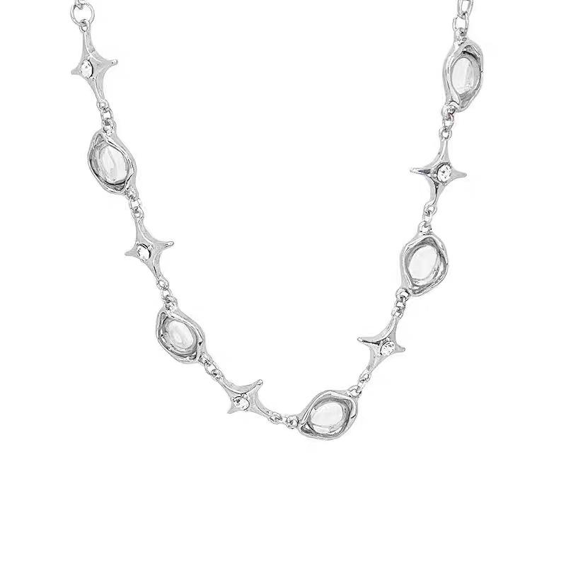 Cold wind irregular metal necklace female ins wind niche design sense accessories tetragonal star splicing collarbone chain female