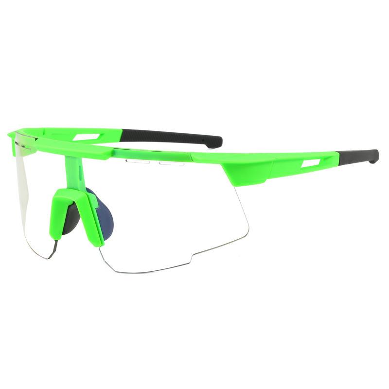 

Photochromic Cycling and Hiking Anti-UV Goggles for Day/Night Use