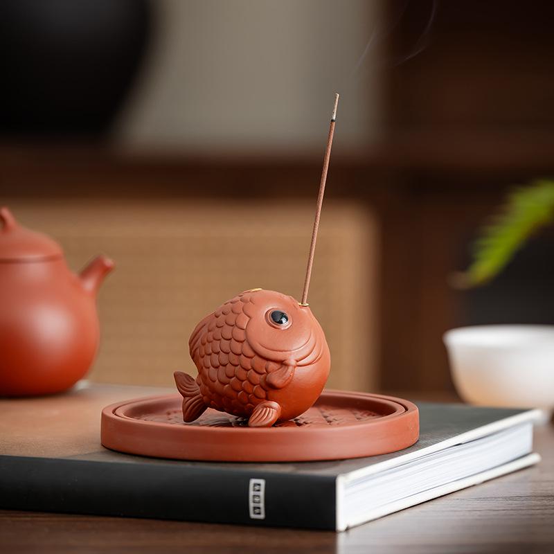 Purple Clay Koi & Crab Incense Holder: Creative Tea Ceremony Table Ornament for Wealth & Tea Play