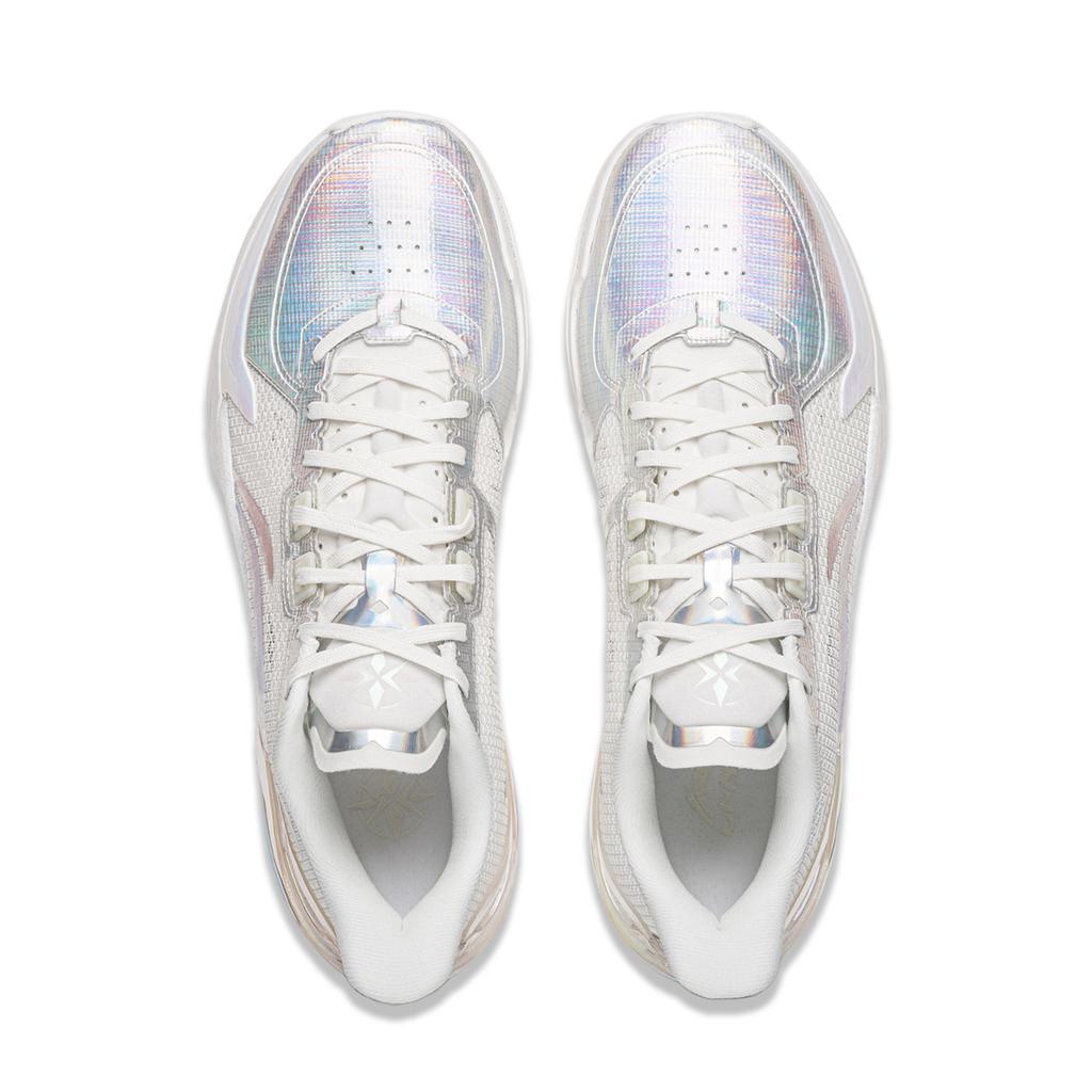 Li Ning Blade 6 V2 Abrasion Resistant Cushioning Low Top Basketball Shoes Unisex White ABAW059-2