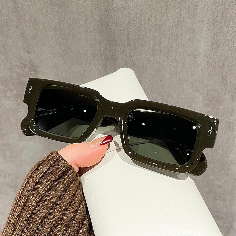 Fashion Retro Thick Leg Square Frame Sunglasses Men Women Popular Brand Small Frame Rice Nail Sun Glasses Oculos De Sol