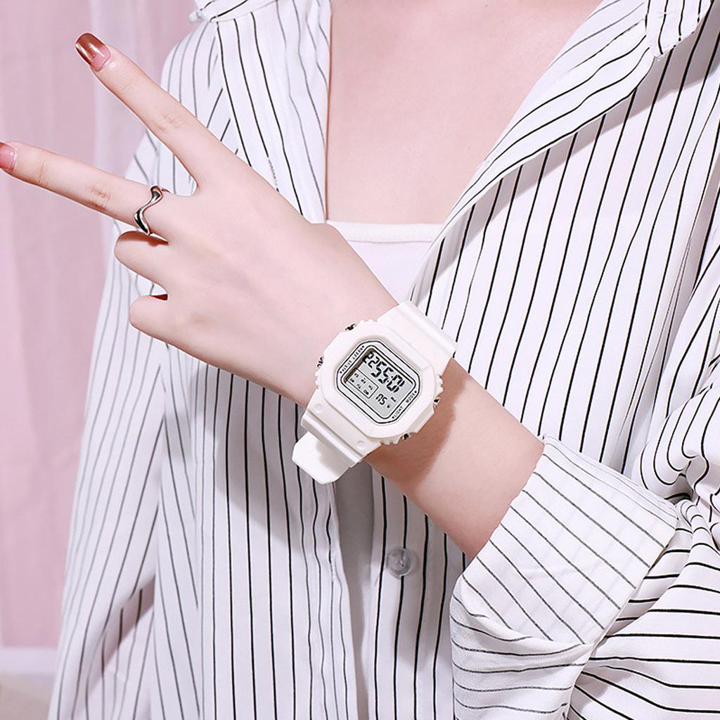 CASIO Women's YOUTH White Watch F108WHC-7B F108WHC-7B