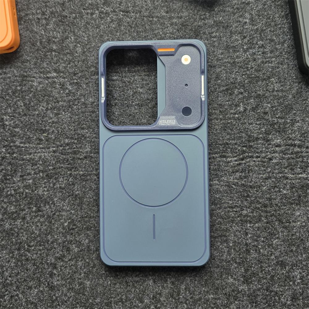 Instant Change Armor Magnetic Hard Phone Case for Samsung S26 Ultra S2 S24 S23 For Wireless Charge Lens Protect Cover