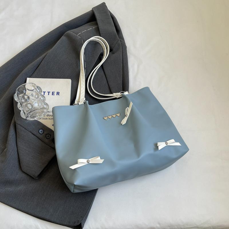 

Повседневная сумка большой вместимости для поездок на работу, женская, новая 2025, персонализированная иностранная сумка через плечо, сумка-тоут для студентов колледжа на занятия синий