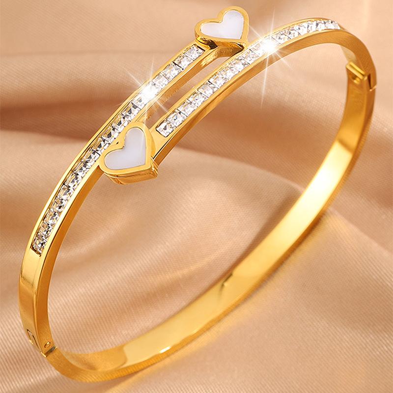 Titanium Steel Bracelet, European and American Fashion Four-leaf Clover Open Bracelet, Women's Diamond-encrusted Hot-selling K Gold Non-fading