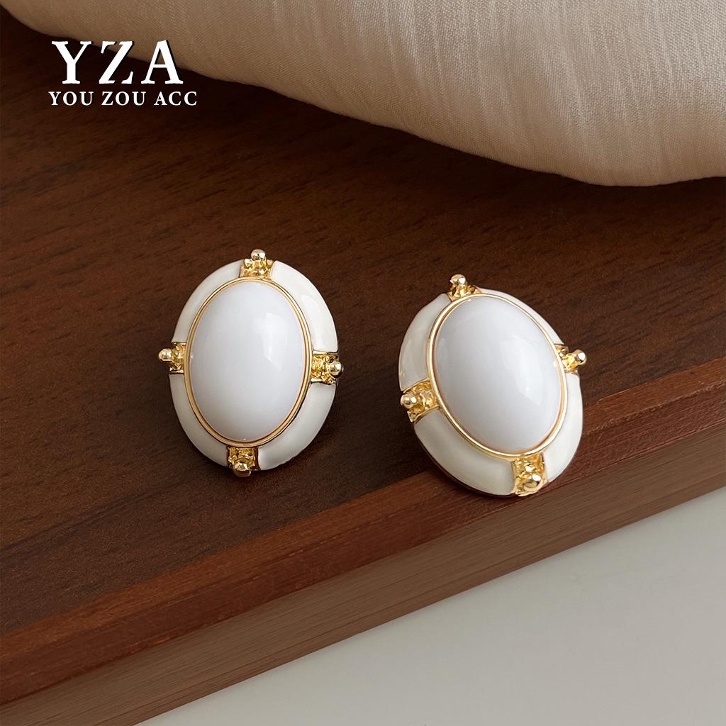 Silver Needle Retro Geometric Stud Earrings - French Court Light Luxury Style