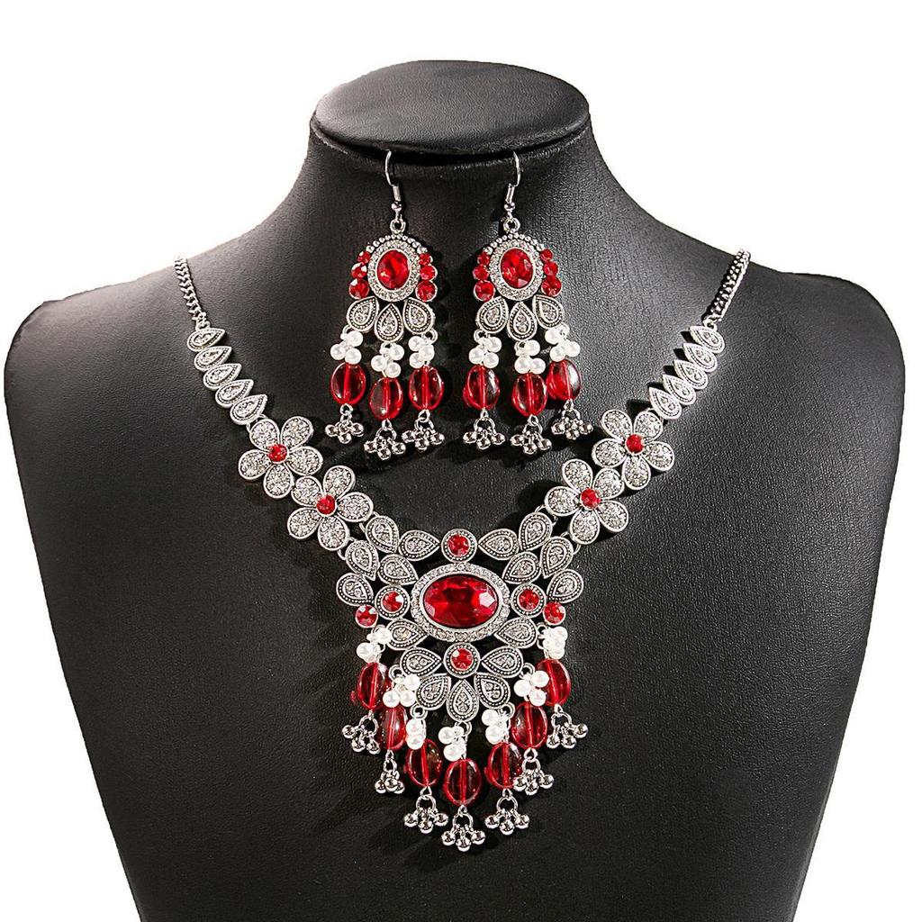 European and American luxury flower jewelry set, retro fringed round gemstone necklace geometric water drop square earrings for women