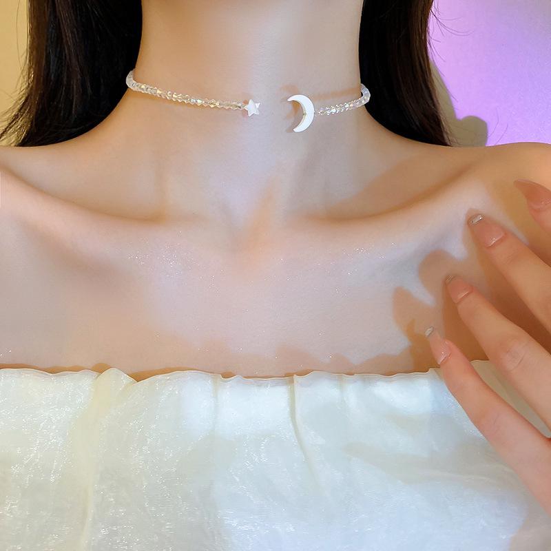 Trendy European & American Choker Necklace: Unique, Stylish, Short Fashion Neckwear