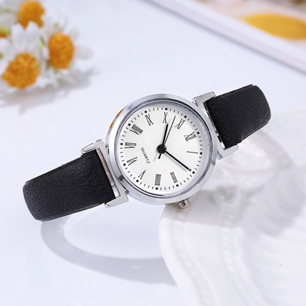 PU Leather Strap Women Watch Round Dial Ladies Wristwatches New Quartz Watch Gifts