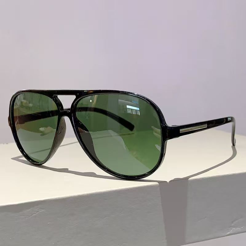 Vintage Woman Oval Shape Sunglasses Brand Designer Sun Glasses Trendy Street Shoot Shades Eyewear Uv400