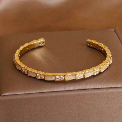Bracelets ouverts géométriques en opale pour femmes, nouveau Design, bijoux de marque à la mode, bracelets en Zircon délicats, 2023