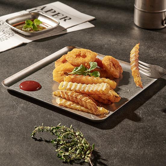 Vintage čtvercový talíř na jídlo Nerezová servírovací mísa na steaky, dezerty, dorty Podnos do myčky nádobí Stolní nádobí pro domácí použití a restaurace