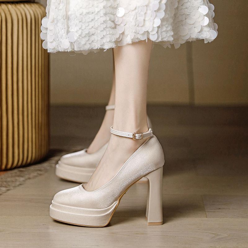 Waterproof table high heels women's platform heightening artifact Mary Jane design sister group wedding shoes bridesmaid shoes bride shoes