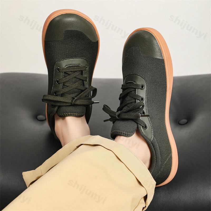 Fashion 2025 New Wide Toed Barefoot Men's Hiking Shoes Sports Fashion Trend Comfortable Lightweight Soft soled Lace-up Casual Sneakers