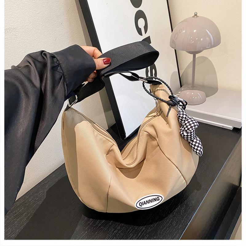 Niche Fresh Women Bag Campus Fashion Versatile Large Capacity Dumpling Bag Spring New Shoulder Crossbody Bag