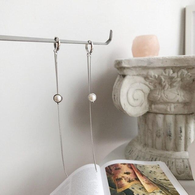 

Изысканные серьги-гвоздики из стерлингового серебра 925 пробы с белым жемчугом, женские очаровательные французские простые милые романтические ювелирные изделия в подарок на годовщину серебряный